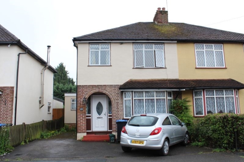 68 Park Avenue, Egham, Surrey, TW20 Nevin And Wells